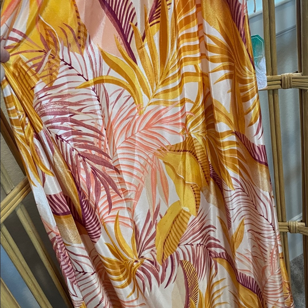 True Destinations Tropical Print Maxi Dress - Picture 5 of 6